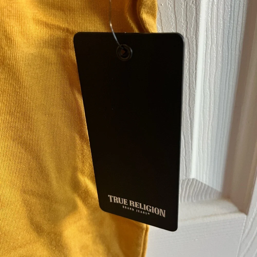 True Religion Tee NWT - Size Medium